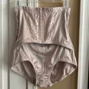 Brief and Waist Slimming in one!